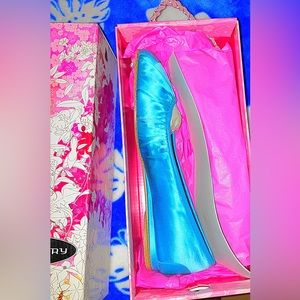 *CHINESE LAUNDRY* Harp flats